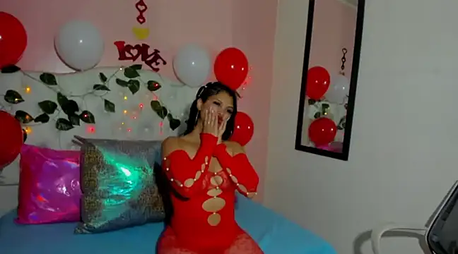 EmmySweett2 online show from February 14, 1:29 pm