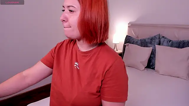 zoes milee online show from January 20, 11:35 am