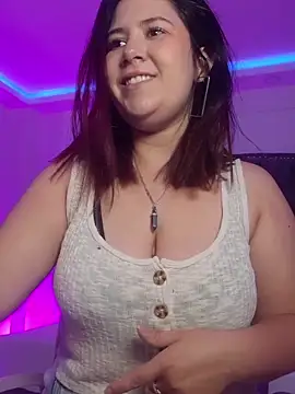 zoes milee online show from October 8, 11:30 am