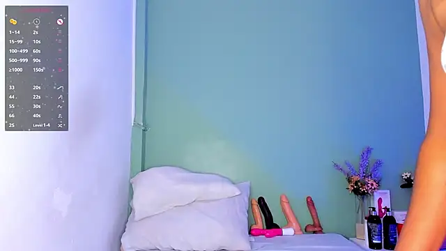 LovelyNickii online show from March 10, 12:48 pm