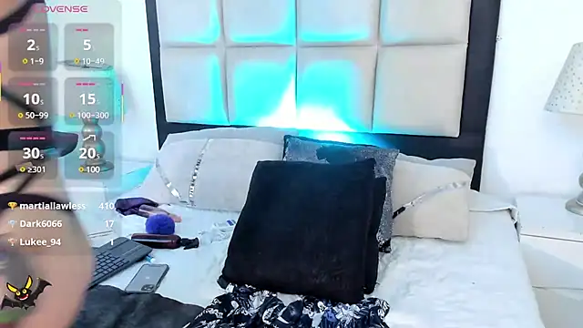 MeganPresleyy online show from March 19, 6:01 pm