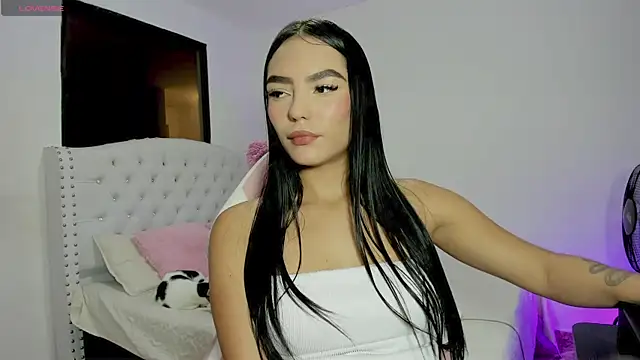 Snapshot of Alana_ponsee chatting on November 18, 2:28 am Alana ponsee online show from November 18, 2:28 am