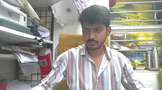 cute modell online show from March 8, 12:41 pm