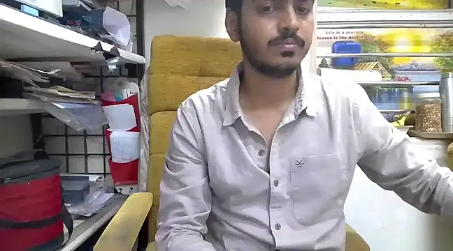 cute modell online show from March 22, 12:04 pm