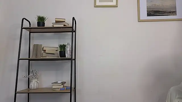 Bonnie White online show from February 17, 10:07 am