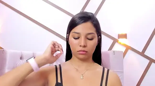 CharlotteGraay online show from January 23, 1:41 am