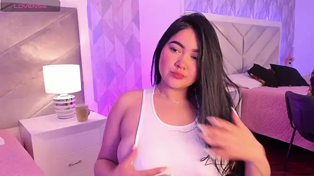 Snapshot of Sara__collins__ chatting on January 25, 12:26 pm Sara collins online show from January 25, 12:26 pm