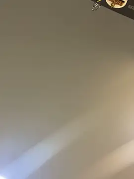 Anddyy   online show from March 18, 12:05 am