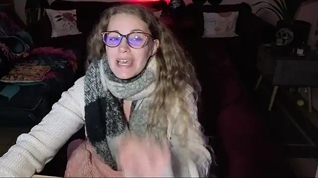 Miss luxiole online show from November 7, 5:35 pm