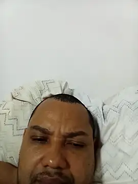 Snapshot of Marcio2235 chatting on November 20, 7:41 am Marcio2235 online show from November 20, 7:41 am