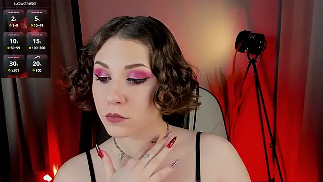 Eva Moss  online show from January 23, 10:01 pm