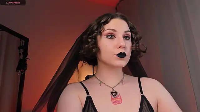 Eva Moss  online show from February 20, 8:58 pm