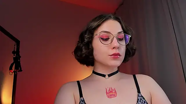 Eva Moss  online show from March 1, 12:07 am