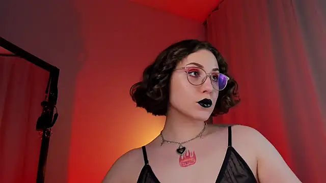 Eva Moss  online show from March 5, 3:18 am