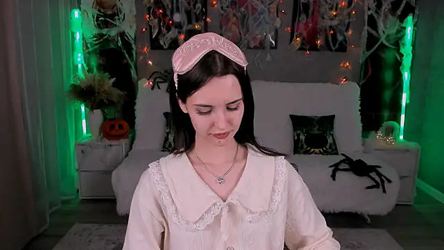 SamanthaaaWalker online show from October 8, 8:28 pm