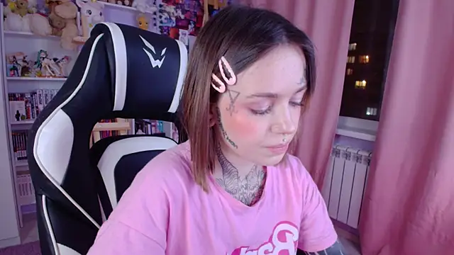 Catharsisi online show from March 5, 4:46 pm