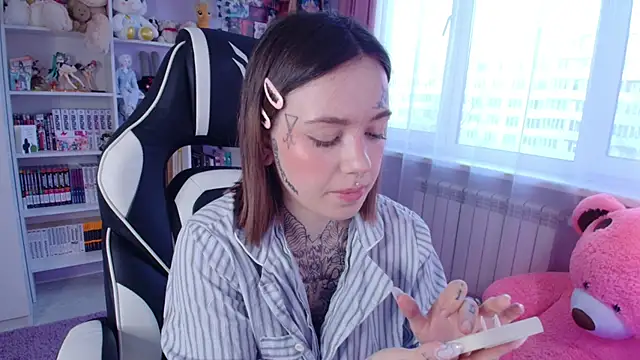 Catharsisi online show from March 7, 3:18 pm