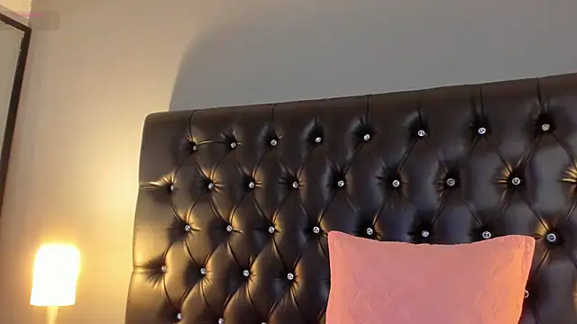 Catty Foxx online show from March 13, 5:39 pm