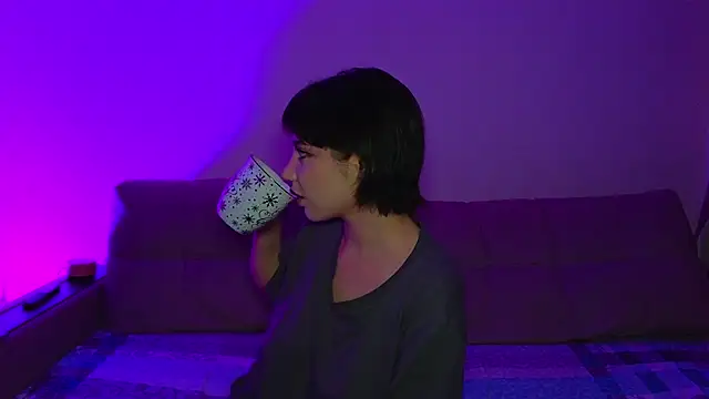 CassJonn online show from October 15, 7:25 pm