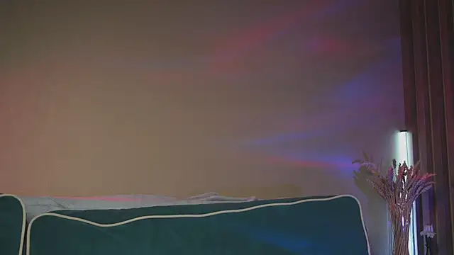 milasmiu online show from February 11, 6:11 pm