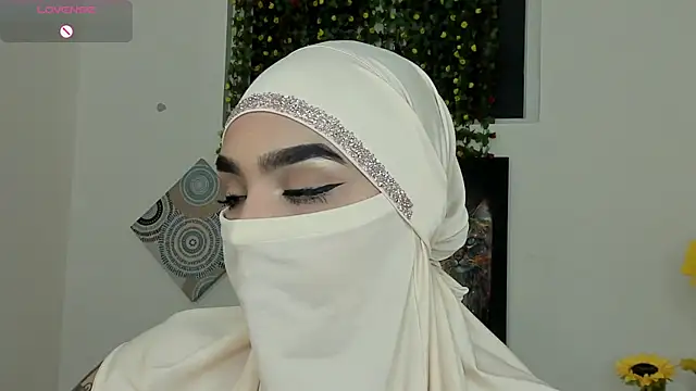 Maissa Alabi online show from October 14, 6:42 pm