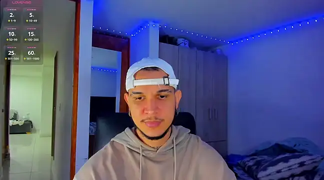 austinoficial online show from March 11, 11:59 pm