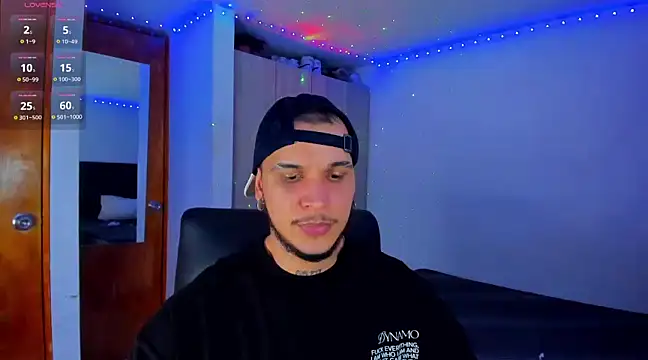 austinoficial online show from March 18, 4:47 am