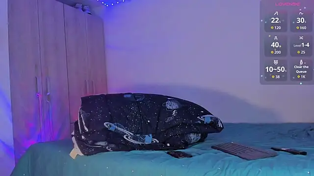 austinoficial online show from November 25, 10:10 pm