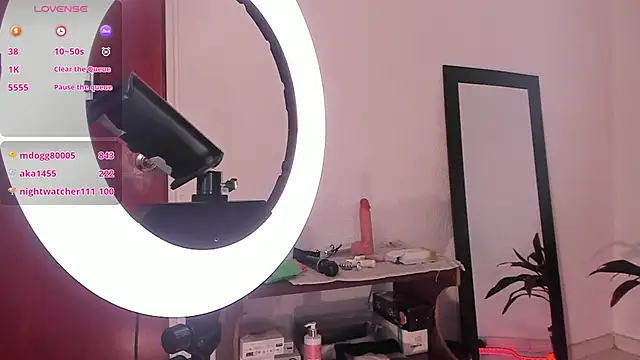 raven  white1 online show from January 16, 11:59 pm