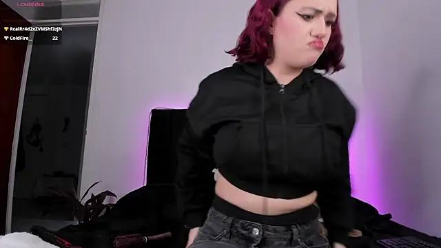 raven  white1 online show from February 14, 3:43 am