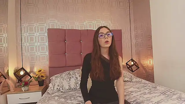 victoriapalmerfg online show from February 26, 7:38 pm