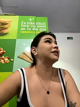 Aitana Hilton  online show from November 7, 11:10 am