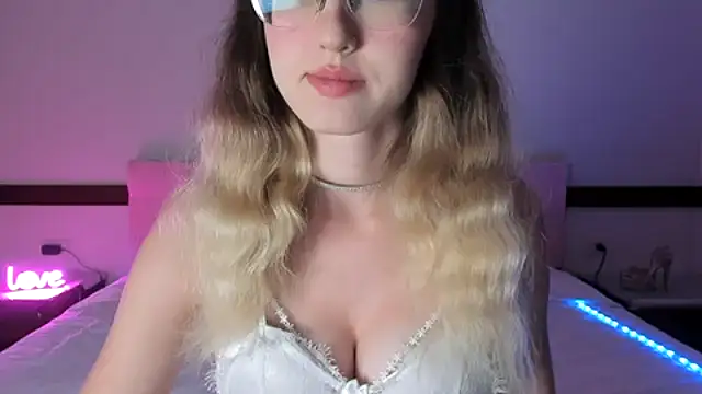 Sakura Mmio online show from February 1, 12:16 pm