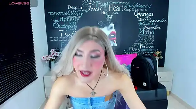 Georgina Giio online show from January 28, 4:39 am