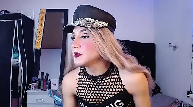 Georgina Giio online show from February 19, 11:04 pm