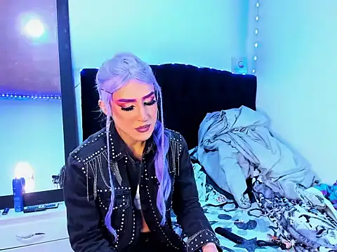 Georgina Giio online show from September 17, 7:37 pm