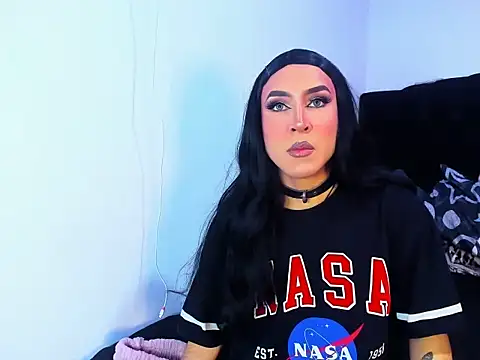 Georgina Giio online show from November 5, 2:22 am