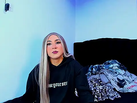 Georgina Giio online show from November 14, 6:45 am