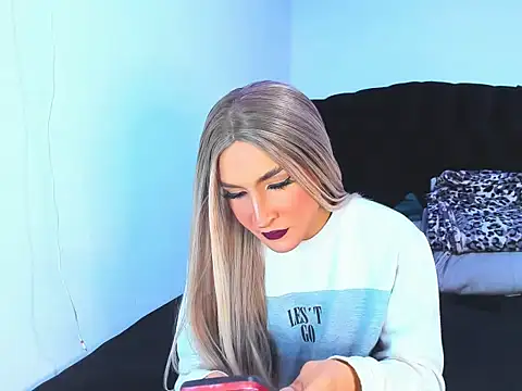 Georgina Giio online show from November 21, 9:13 pm