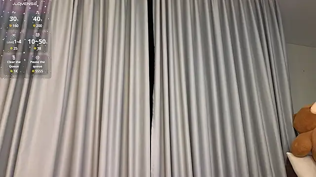 asianqueeny online show from February 17, 7:10 pm