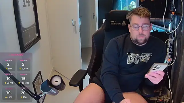 justinitt online show from February 8, 11:24 pm