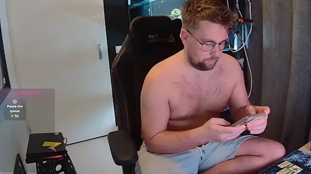 justinitt online show from February 11, 9:03 pm