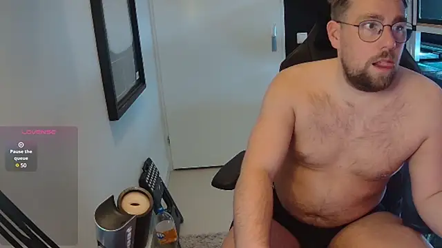 justinitt online show from February 15, 9:26 pm