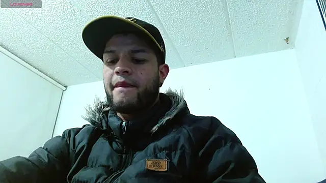 Snapshot of im_dominik chatting on January 15, 11:53 am im dominik online show from January 15, 11:53 am