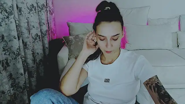 annabishop online show from January 26, 3:14 pm