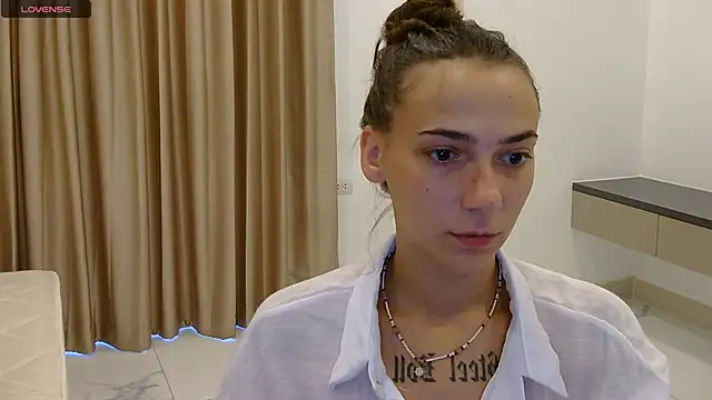 annabishop online show from October 22, 12:11 am