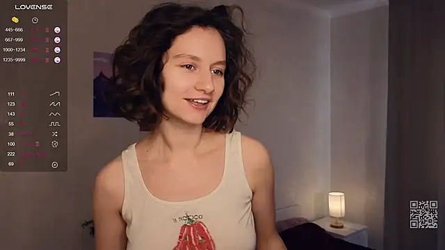 Snapshot of Leya_Curly chatting on March 10, 12:04 pm Leya Curly online show from March 10, 12:04 pm