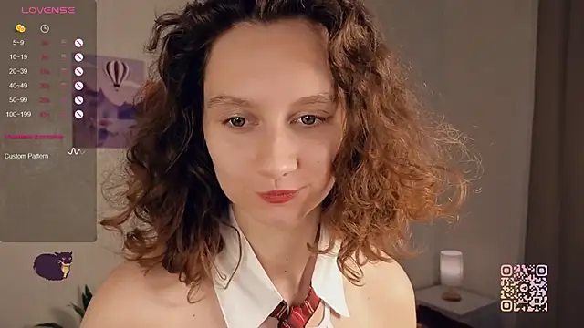 Snapshot of Leya_Curly chatting on September 15, 9:42 am Leya Curly online show from September 15, 9:42 am