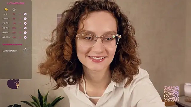 Snapshot of Leya_Curly chatting on September 23, 3:59 pm Leya Curly online show from September 23, 3:59 pm