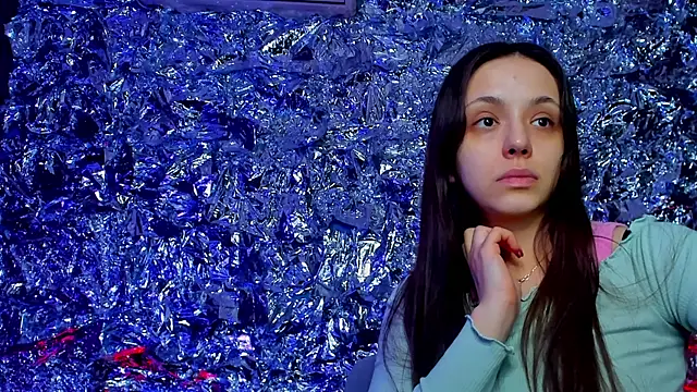 Snapshot of Sahara_Shields chatting on January 15, 10:27 am Sahara Shields online show from January 15, 10:27 am